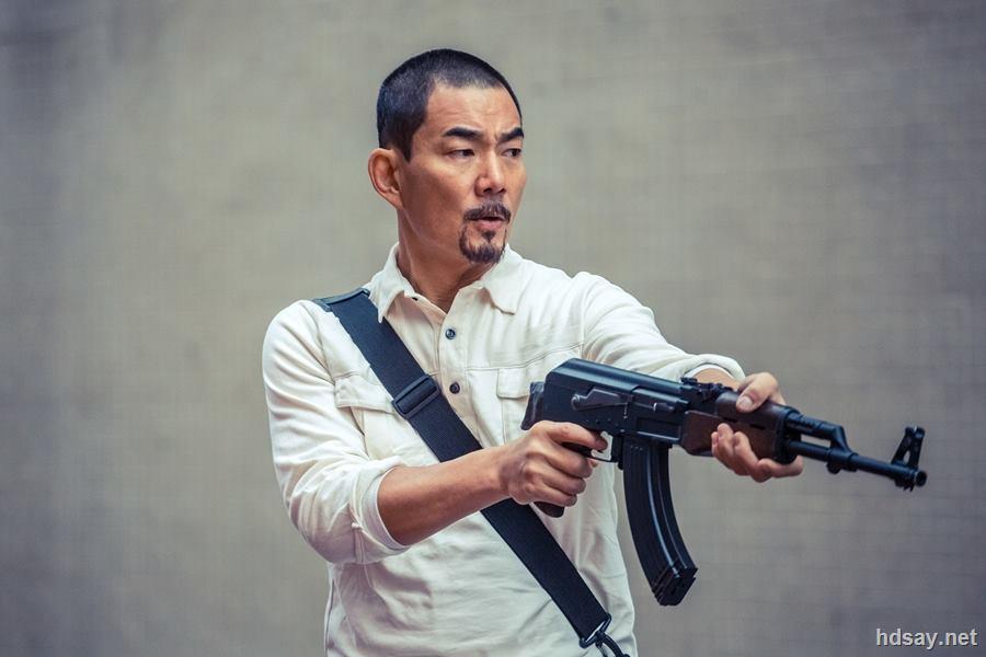 树大招风[国粤双语/内封中字].trivisa.2016.1080p.bluray.x264-8.