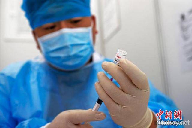 法新社：全球新冠疫苗接种超15亿剂次 中国排第一